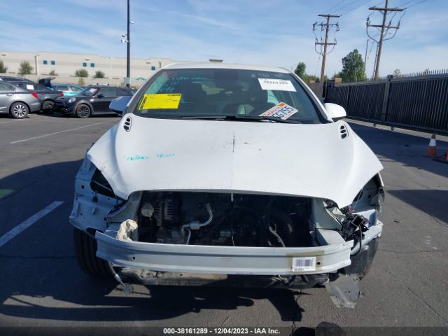 1G4PP5SKXE4169959 Buick Verano