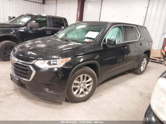 Chevrolet Traverse Ls 2018 1GNEVFKW9JJ114691 Image 2