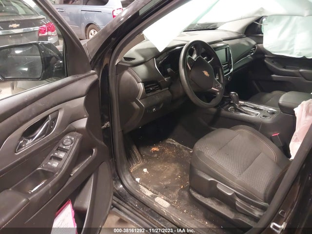 Chevrolet Traverse Ls 2018 1GNEVFKW9JJ114691 Image 5