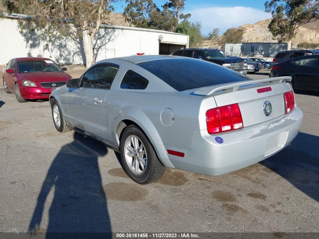 2005 FORD MUSTANG V6 DELUXE/V6 PREMIUM VIN: 1ZVFT80N555163021