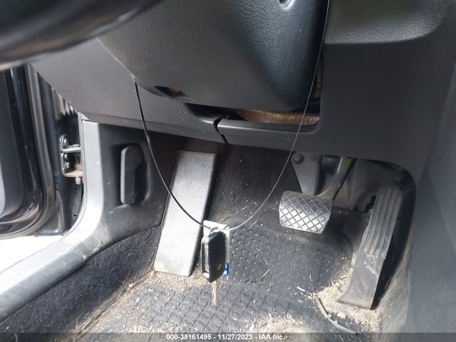 2011 VOLKSWAGEN JETTA SPORTWAGEN 2.0L TDI VIN: 3VWPL7AJ3BM692676