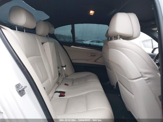 BMW 535i Xdrive 2016 WBA5B3C50GG256386 Image 8