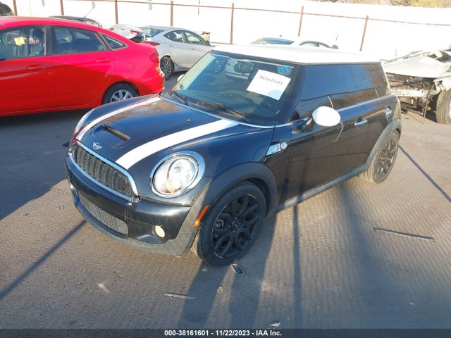 2008 MINI COOPER S WMWMF73538TV32687 Photo 1