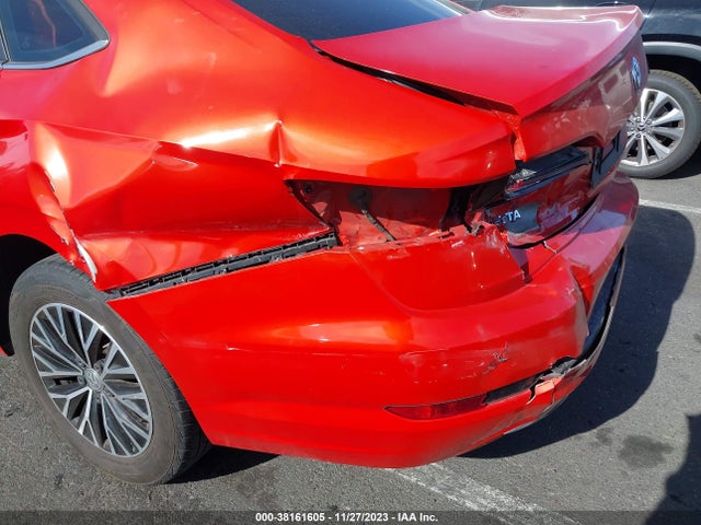 3VWE57BUXKM068657 Volkswagen Jetta 1.4t Sel