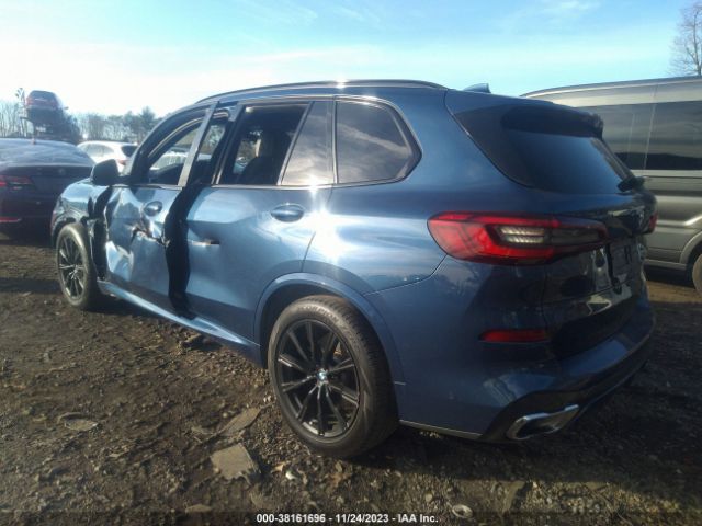 2019 BMW X5 5UXCR6C59KLL62082 Photo 2