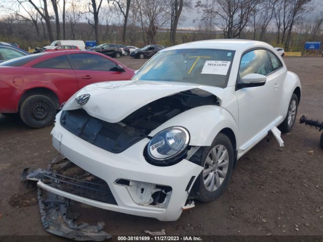 2019 VOLKSWAGEN BEETLE 3VWFD7AT5KM720410 Photo 1