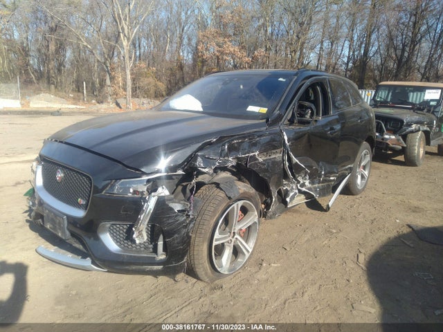 2018 JAGUAR F-PACE SADCM2FV9JA235545 Photo 1