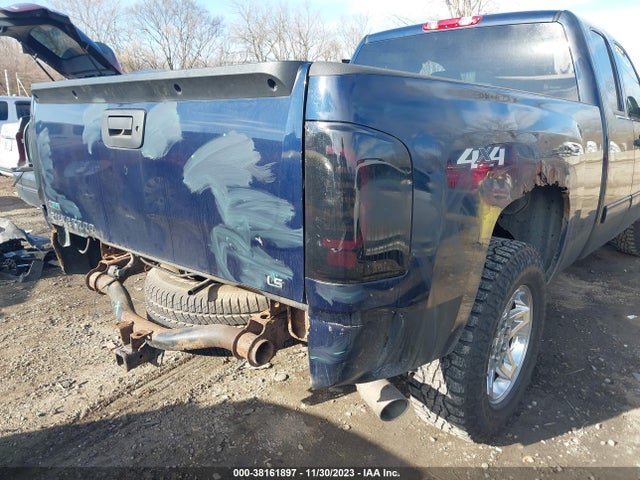 2010 CHEVROLET SILVERADO 1500 LS VIN: 1GCSKREA4AZ257510