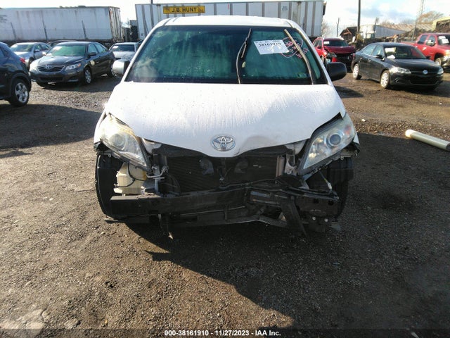 2017 TOYOTA SIENNA L 7 PASSENGER VIN: 5TDZZ3DC2HS822567