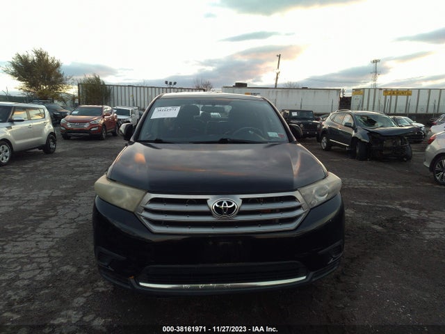 2012 TOYOTA HIGHLANDER BASE V6 VIN: 5TDBK3EHXCS107626