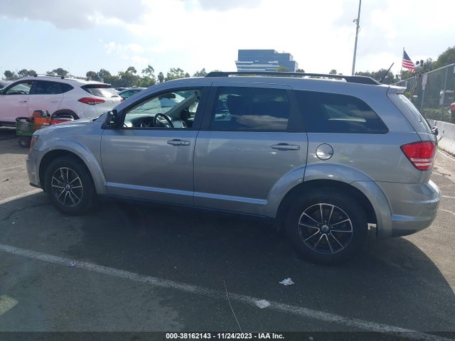 Dodge JOURNEY SE 2018 3C4PDCAB1JT241803 Image 14