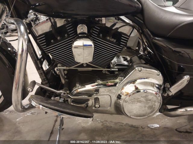 2016 HARLEY-DAVIDSON FLHXS 1HD1KRM12GB606290 Photo 8