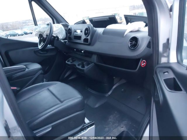 W1W4DBHY4MT054230 Mercedes-Benz Sprinter 2500 Standard Roof I4 Diesel