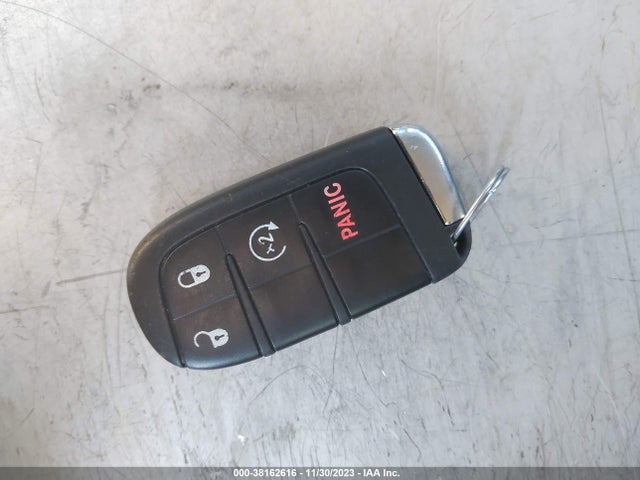 Jeep Renegade Latitude 2016 ZACCJABTXGPD04870 Image 11