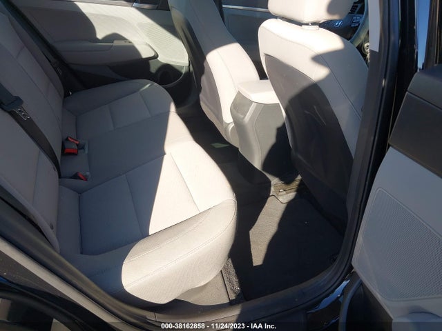 2020 HYUNDAI ELANTRA SE VIN: 5NPD74LF0LH511669