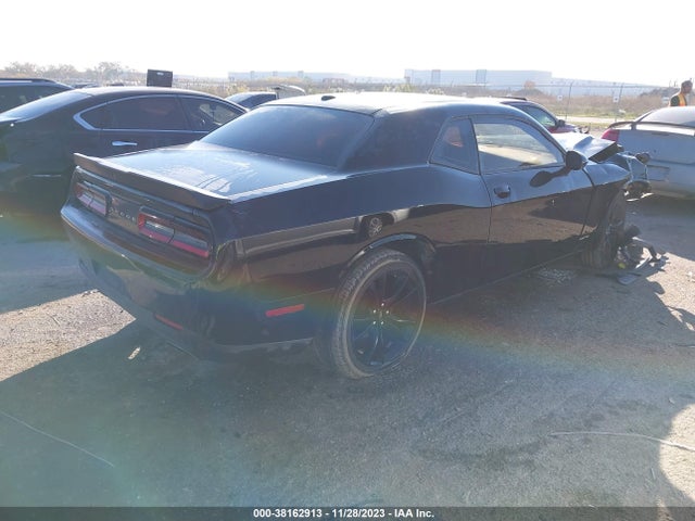 38162913 :رقم المزاد ، 2C3CDZAG0JH132498 vin ، 2018 Dodge Challenger Sxt مزاد بيع