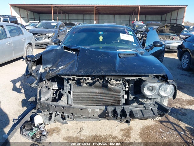 38162913 :رقم المزاد ، 2C3CDZAG0JH132498 vin ، 2018 Dodge Challenger Sxt مزاد بيع
