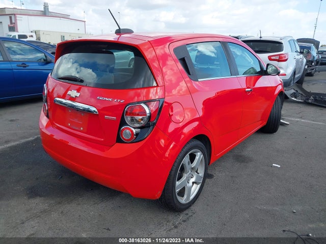 Chevrolet Sonic Ltz Auto 2015 1G1JE6SB8F4197162 Image 4