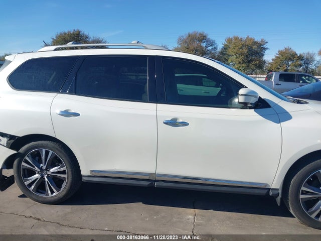 2017 NISSAN PATHFINDER PLATINUM VIN: 5N1DR2MNXHC622152