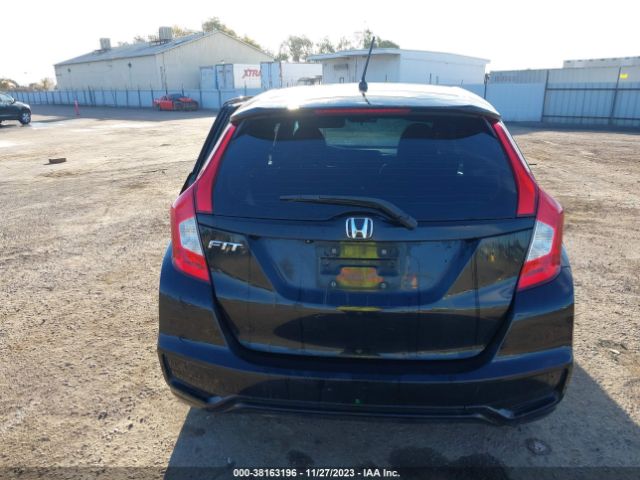 3HGGK5H48JM715699 Honda FIT LX