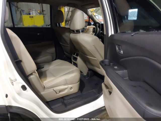 5FNYF6H00JB014217 Honda Pilot Elite