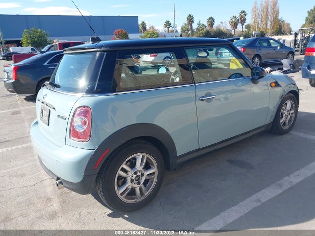 2013 MINI HARDTOP WMWSU3C52DT689207 Photo 3