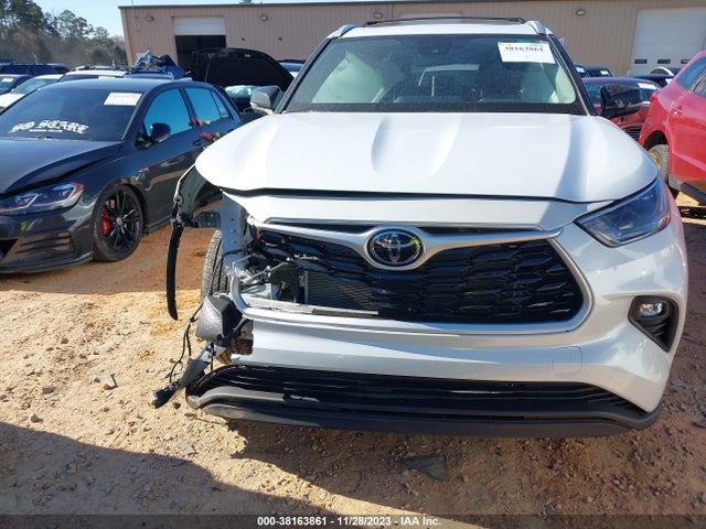 2023 TOYOTA HIGHLANDER XLE VIN: 5TDKDRAHXPS040762