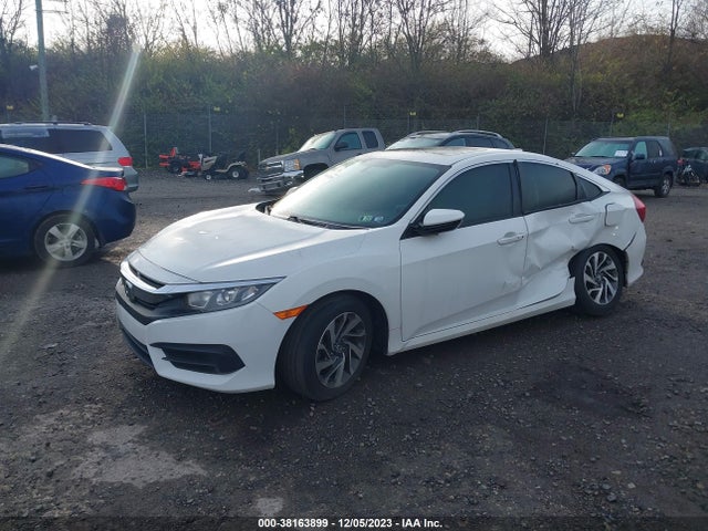 Honda CIVIC EX 2018 2HGFC2F78JH521757 Image 2