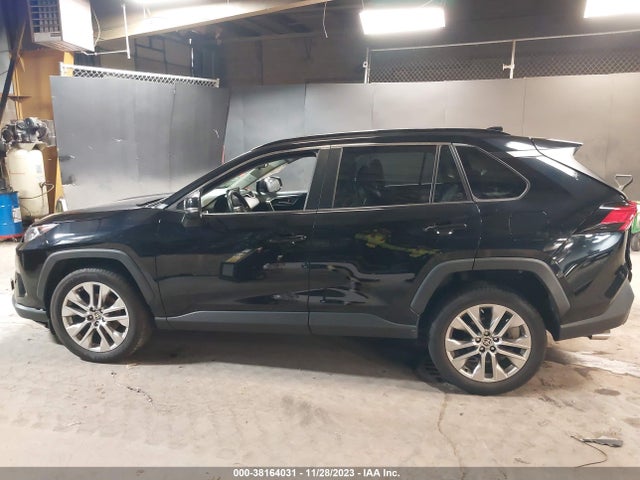 2020 TOYOTA RAV4 XLE PREMIUM VIN: JTMA1RFV5LD050530