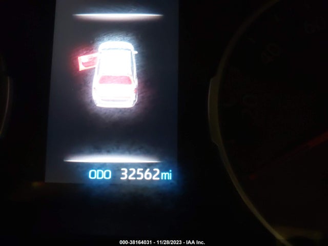 2020 TOYOTA RAV4 XLE PREMIUM VIN: JTMA1RFV5LD050530