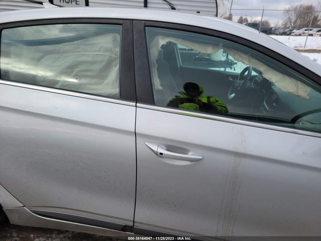2017 HYUNDAI IONIQ HYBRID SEL VIN: KMHC75LC4HU056003
