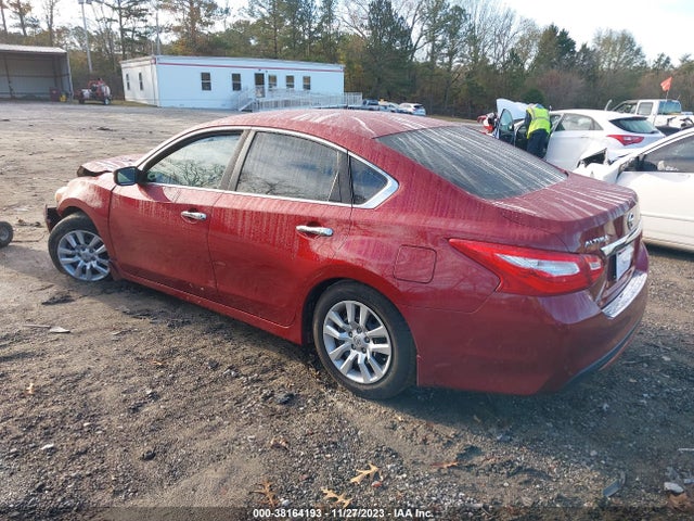 Nissan Altima 2.5 S 2017 1N4AL3AP8HC261627 Image 3