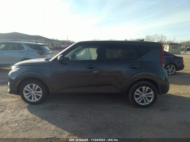 2021 KIA SOUL LX VIN: KNDJ23AU8M7741768