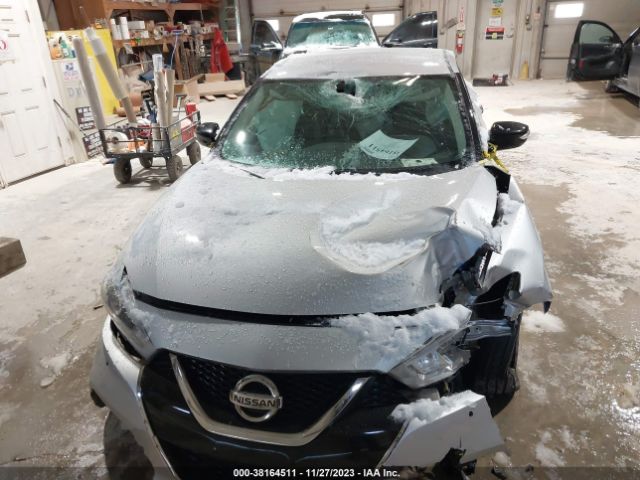 1N4AA6AP1JC375109 Nissan Maxima 3.5 Sv