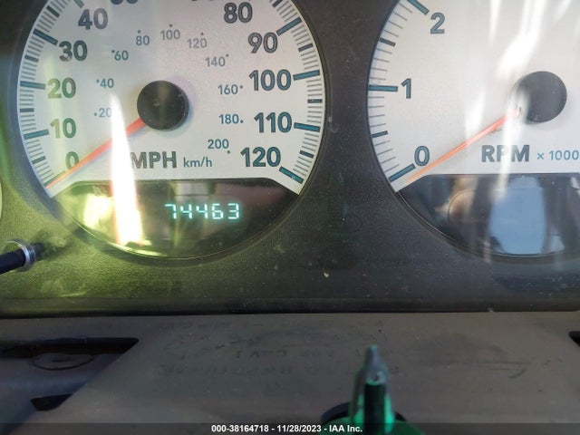 2005 DODGE GRAND CARAVAN SXT VIN: 2D8GP44L05R294648