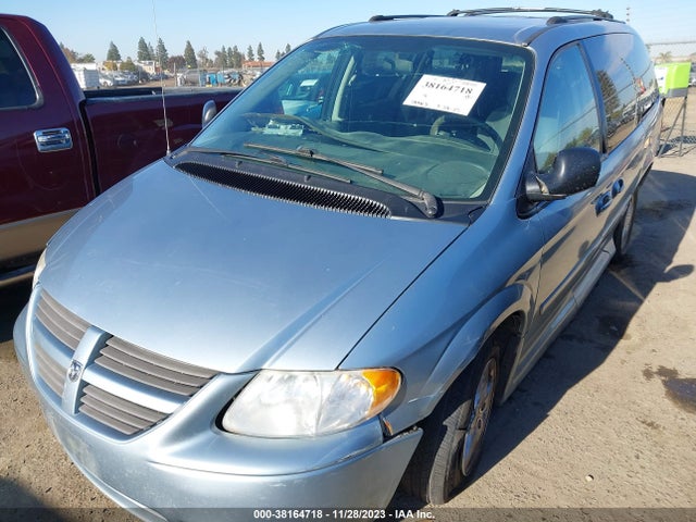 2005 DODGE GRAND CARAVAN SXT VIN: 2D8GP44L05R294648