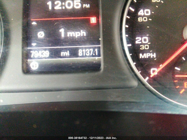 WA1ECCFS1JR026380 Audi Q3 2.0t Premium