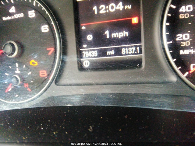 WA1ECCFS1JR026380 Audi Q3 2.0t Premium