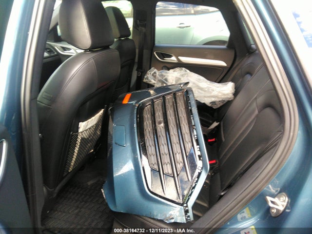 WA1ECCFS1JR026380 Audi Q3 2.0t Premium