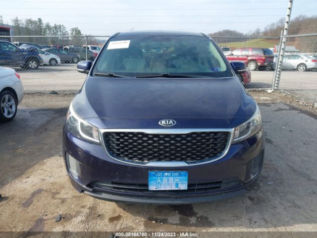 KNDMB5C17J6351788 KIA SEDONA LX