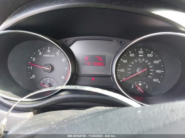 KNDMB5C17J6351788 KIA SEDONA LX