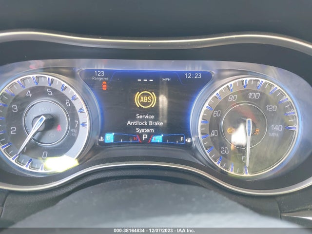 2016 CHRYSLER 300 LIMITED VIN: 2C3CCAAG3GH207918