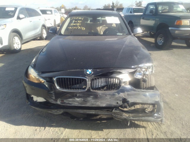 BMW 320i 2015 WBA3B1G52FNT02414 Image 12