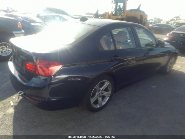 BMW 320i 2015 WBA3B1G52FNT02414 Image 4