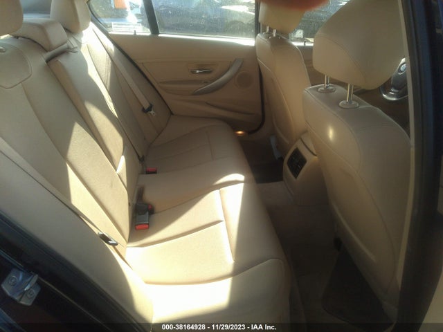 BMW 320i 2015 WBA3B1G52FNT02414 Image 8