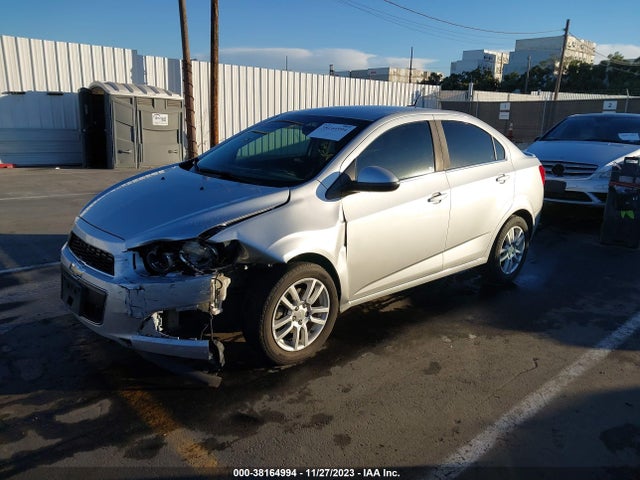 Chevrolet Sonic Lt Auto 2014 1G1JC5SG1E4222171 Image 2