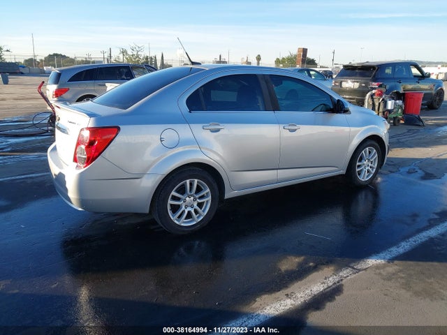 Chevrolet Sonic Lt Auto 2014 1G1JC5SG1E4222171 Image 4