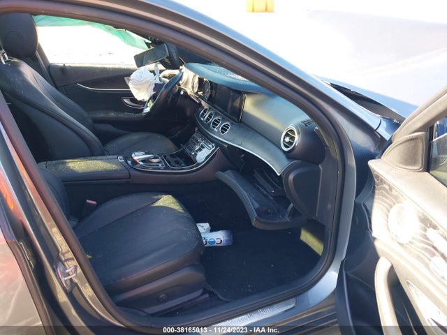 2017 Mercedes-benz E 300 მანქანა იყიდება აუქციონზე, vin: WDDZF4JB3HA081178, აუქციონის ნომერი: 38165013