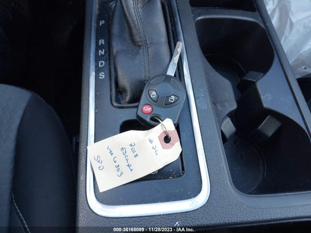 Ford ESCAPE SE 2018 1FMCU9GD3JUA76803 Image 11