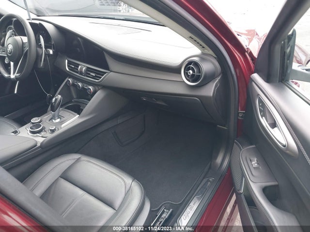 ZARFAECN3J7589846 Alfa Romeo Giulia Ti Rwd